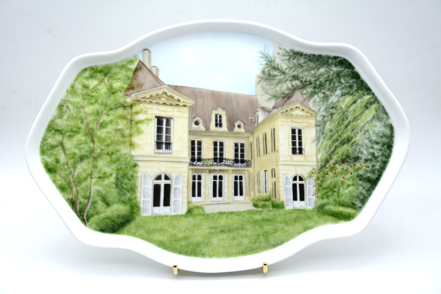 https://constancebulin.com/wp-content/uploads/2026/04/maisonfamilialepeintmain.jpg